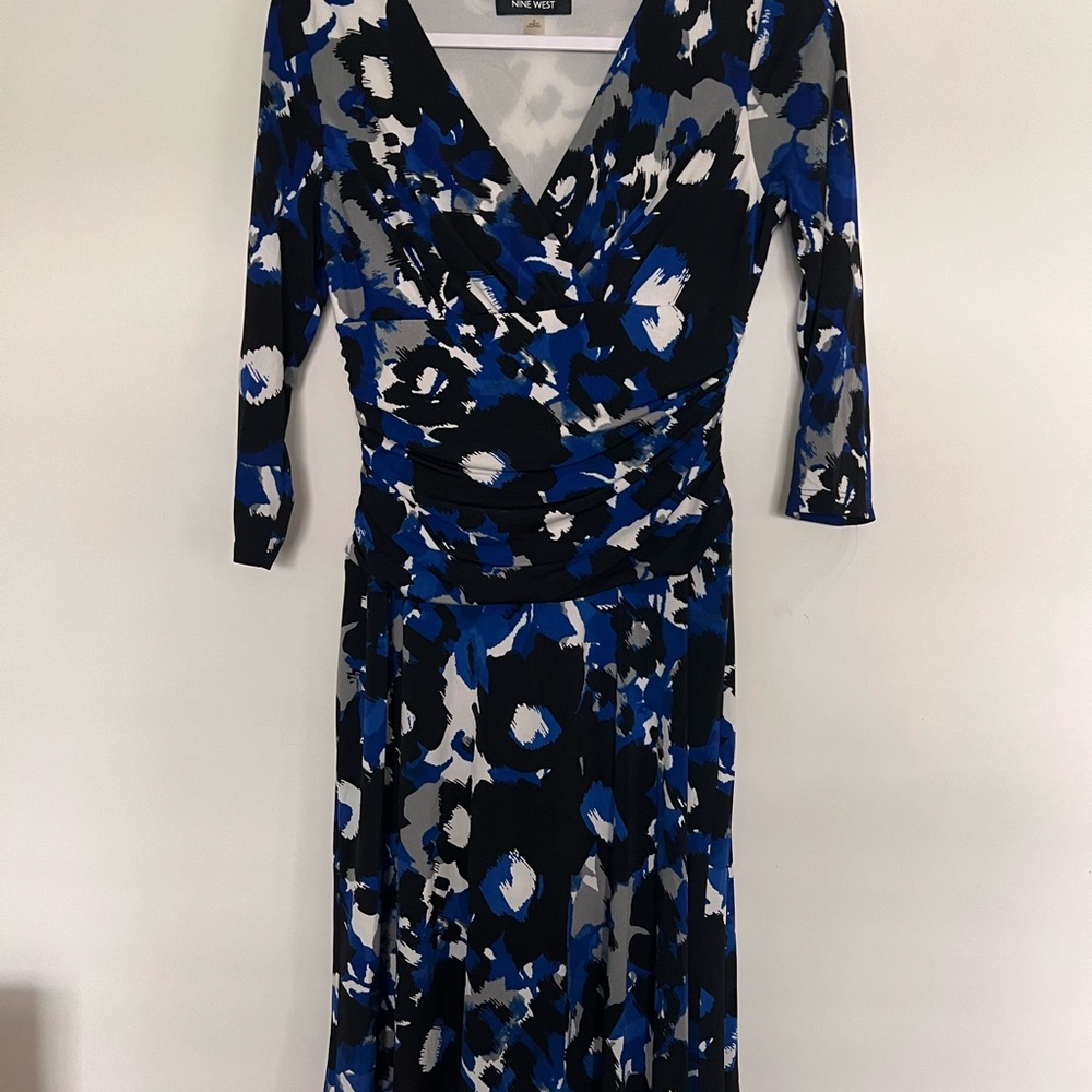 New Vintage Nine West Blue and Black Floral Dress Sz 4